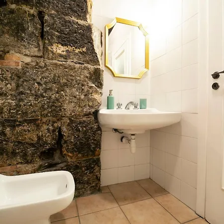 Casa Del Borgo Genova